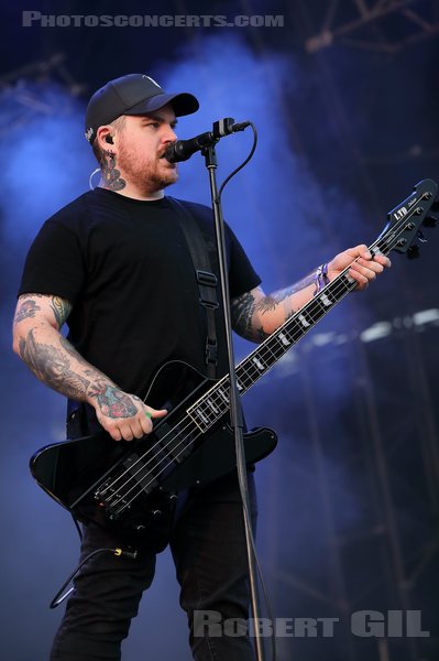 MASS HYSTERIA - 2024-08-18 - CHARLEVILLE-MEZIERES - Square Bayard - Illuminations - 